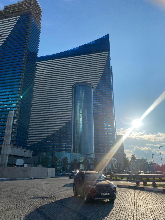 Orbi City Aparthotel Batumi Bagian luar foto