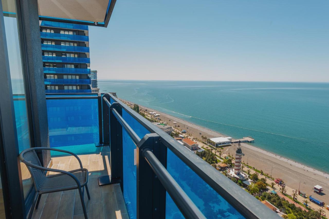 Orbi City Aparthotel Batumi Bagian luar foto