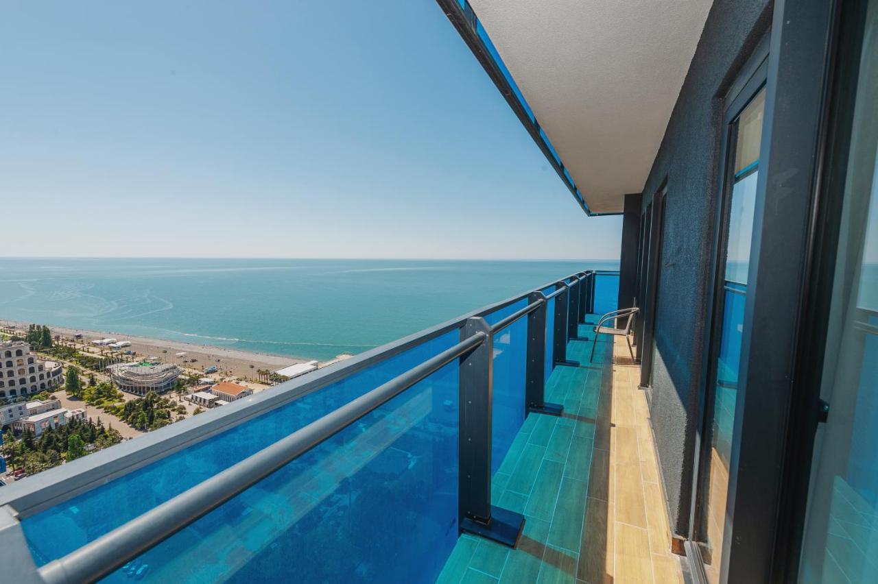 Orbi City Aparthotel Batumi Bagian luar foto